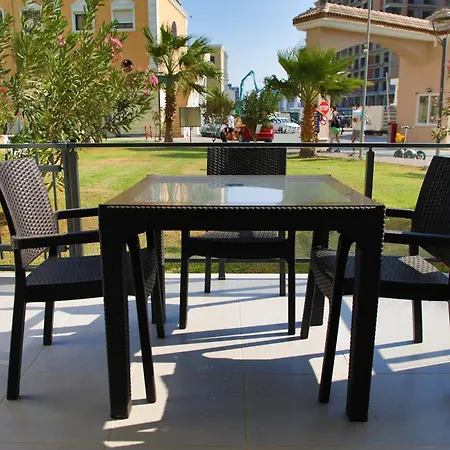 Ground Floor In Caesar & Spa, Long Beach Apartment *